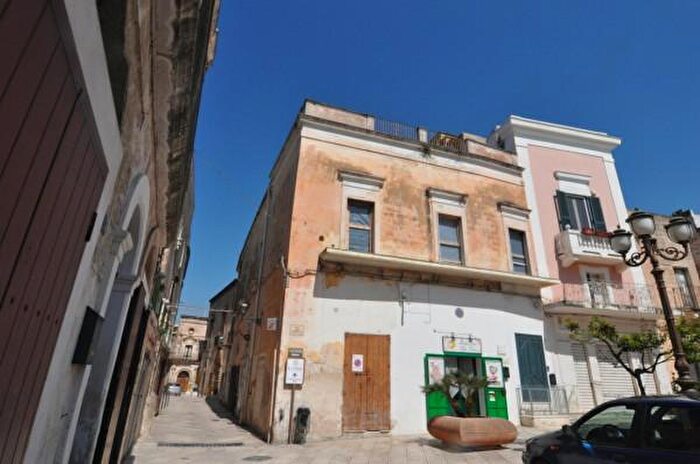 Case in Vendita e in Affitto - 3