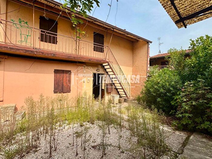 Appartamento con 5 locali in vendita in Via Giuseppe Garibaldi, Paderno Franciacorta