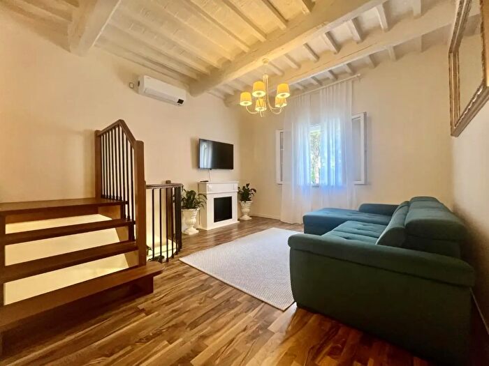 Casa con 6 locali in vendita in Fiorentina, Pisa