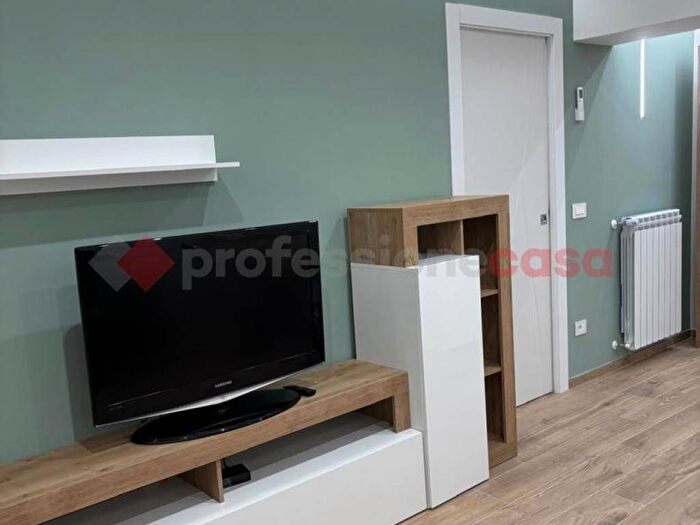 Appartamento trilocale in affitto in Via Puccini snc, Centro, Cassino