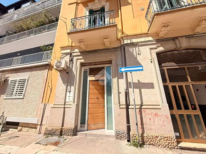 Appartamento monolocale in vendita in Via Bengasi, Bari