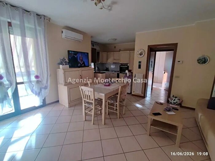 Appartamento trilocale in vendita in Via Firenze, Vallefoglia