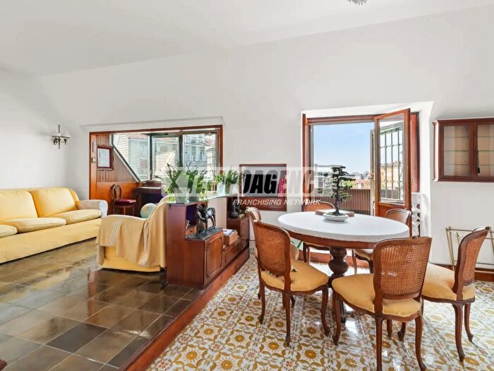 Appartamento trilocale in vendita in Via Giovanni da Milano, Milano