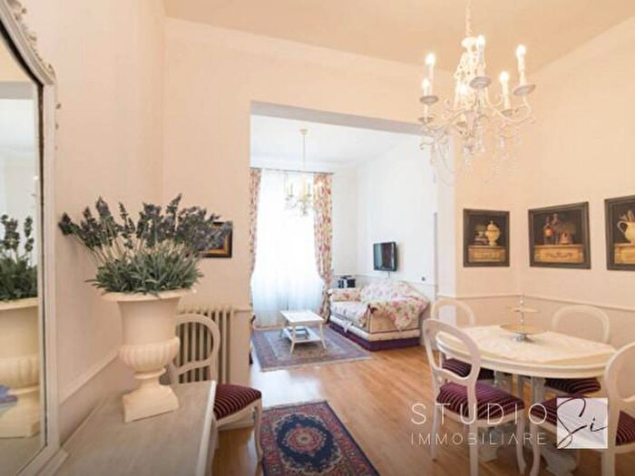 Appartamento trilocale in vendita in Via Roma, Pistoia