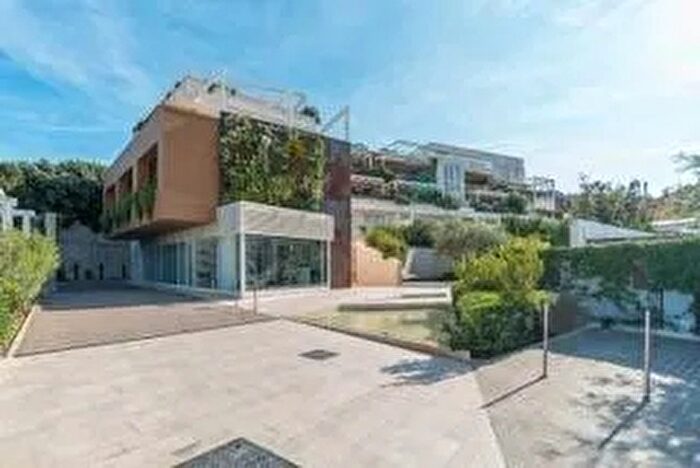 Appartamento con 5 locali in affitto in Olbia, Olbia