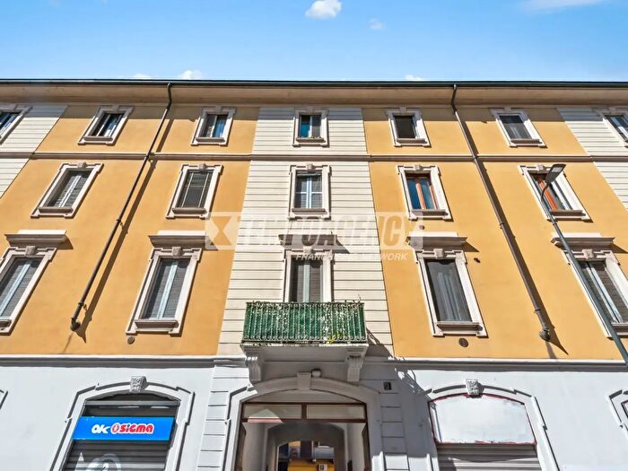 Appartamento bilocale in vendita in Via San Faustino, Milano