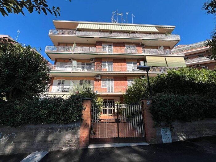 Appartamento quadrilocale in affitto in Via Virginia Agnelli, Colli Portuensi Casaletto, Roma