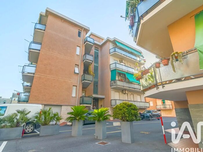 Appartamento bilocale in vendita in Viale Viale Riviera, Pietra Ligure