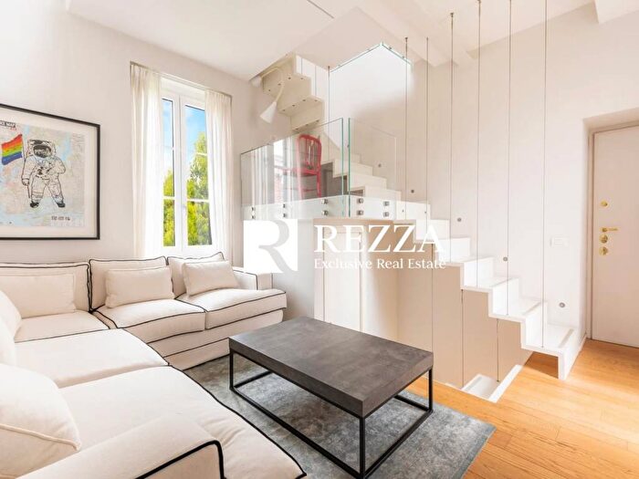 Appartamento trilocale in affitto in Via Giuseppe Giusti, Paolo Sarpi, Milano