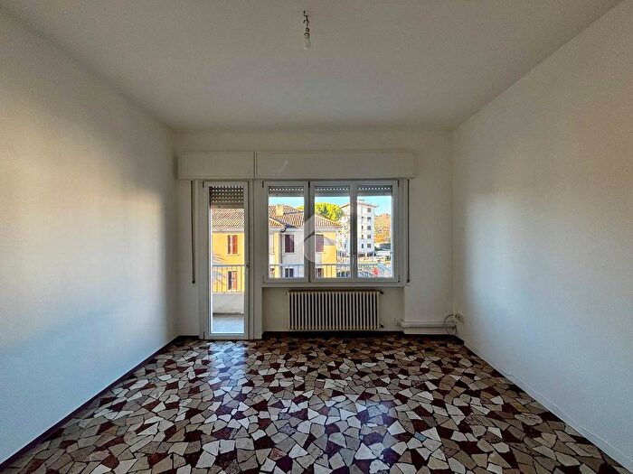 Appartamento quadrilocale in vendita in Via T Vecellio, Conegliano