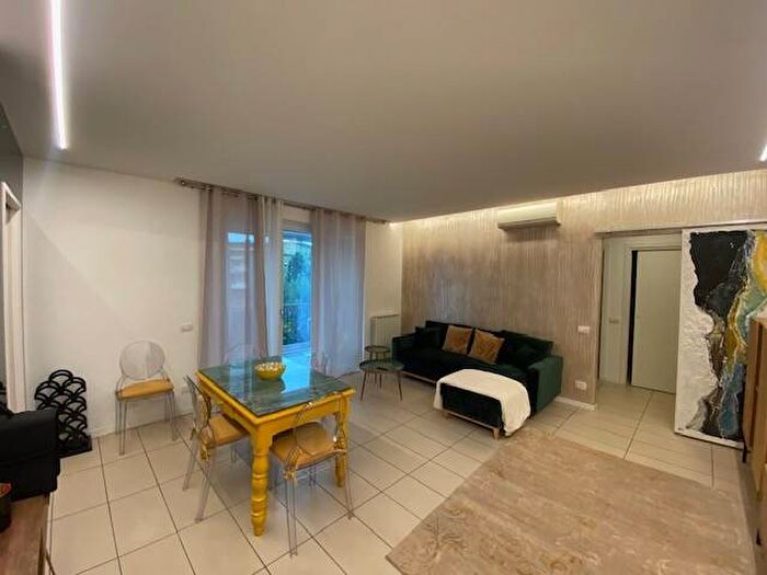 Appartamento quadrilocale in affitto in Via Elena da Persico, Santa Lucia Golosine, Verona