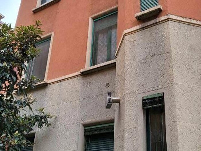 Appartamento bilocale in vendita in Via Negroli, Argonne Corsica, Milano