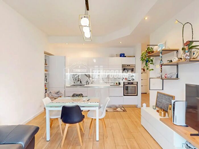 Appartamento trilocale in vendita in Via Tripoli, Torino