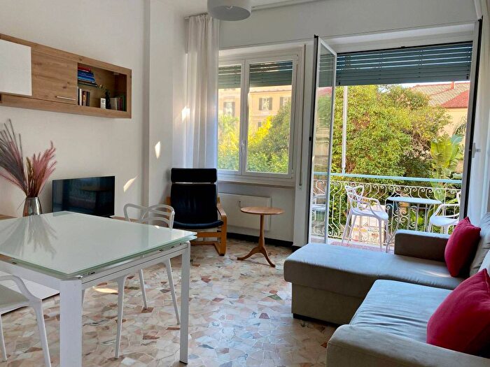 Appartamento quadrilocale in affitto in Via Dante, Centro, Alassio