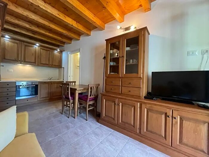 Appartamento bilocale in affitto in Villaggio Alpi, Pre' Saint Didier