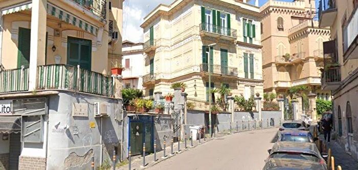 Appartamento quadrilocale in affitto in Prolungamento Carlo De Marco, San Carlo AllArena, Napoli