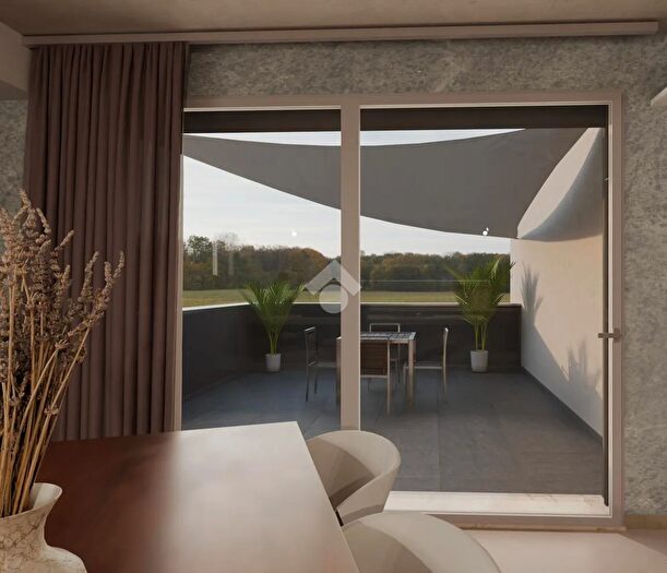 Appartamento con 5 locali in vendita in Via Capeleo, Stra