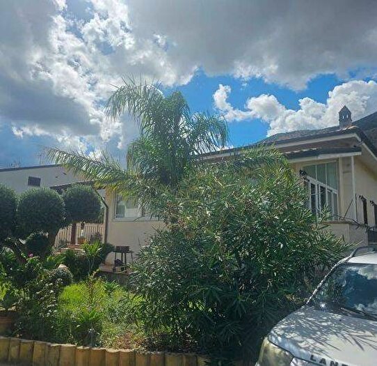 Appartamento con 6 locali in affitto in Via Liegi, Torre Muzza, Carini