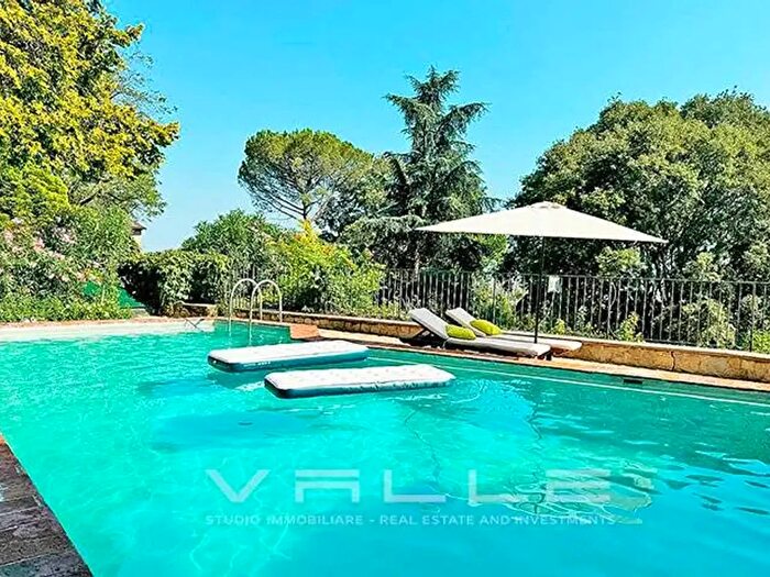 Casa con 6 locali in vendita in Via Borgo Canale, Bergamo