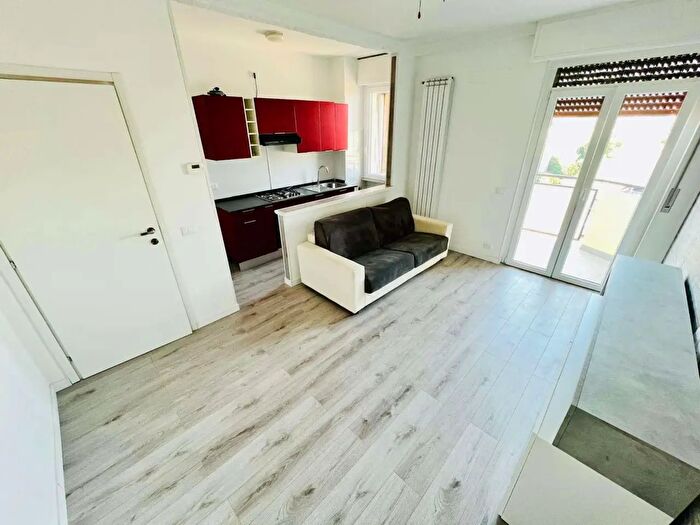 Appartamento trilocale in vendita in Baranzate