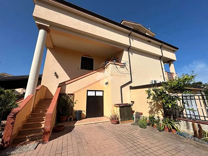 Casa quadrilocale in vendita in Via delle Ardesie, Villapiana