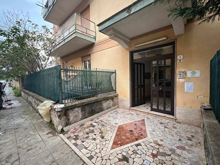 Appartamento quadrilocale in affitto in Via Vincenzo Marchesano, Palermo