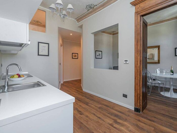 Appartamento trilocale in affitto in Via Piave, Quadrilatero Romano, Torino