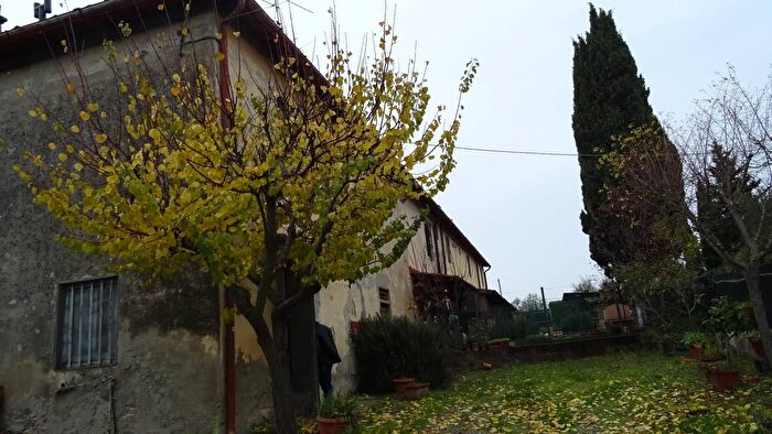 Casa con 9 locali in vendita in Via Romita, Montespertoli