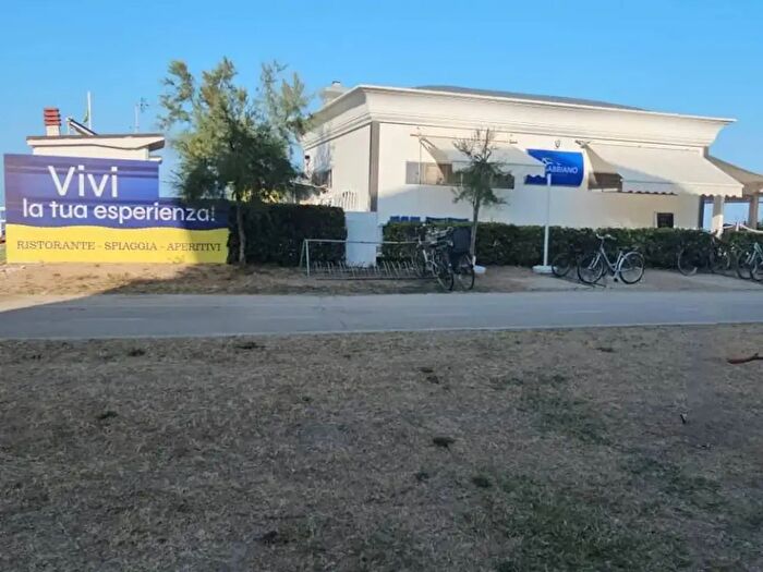 Appartamento bilocale in vendita in Via XXV Aprile, Pineto
