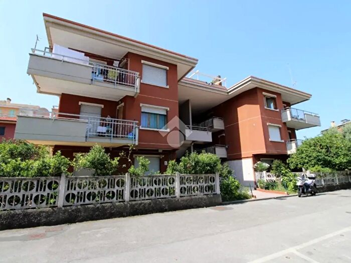 Appartamento quadrilocale in vendita in Via Piacenza, Chiavari