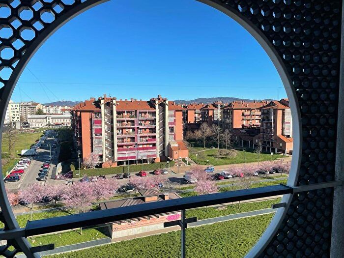Appartamento trilocale in affitto in Corso Francia, Pozzo Strada, Torino