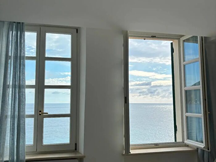 Appartamento quadrilocale in affitto in Via Garibaldi, Camogli