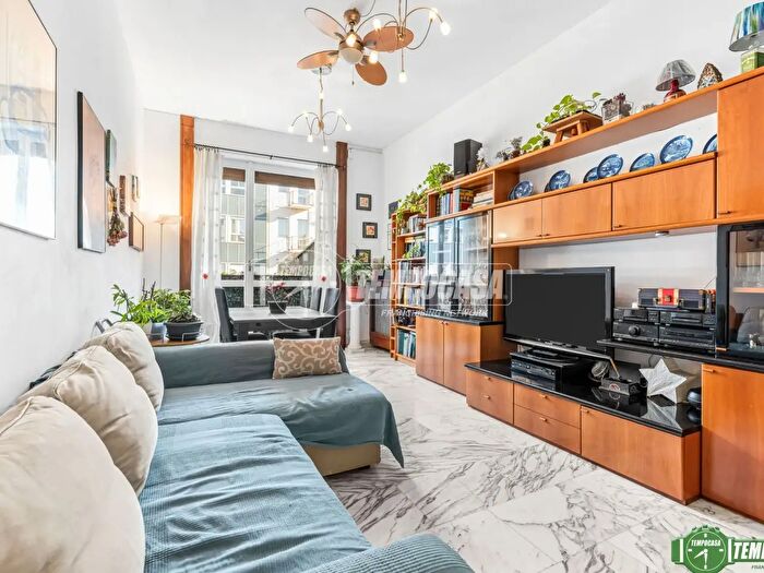 Appartamento trilocale in vendita in Corso Garibaldi, Milano