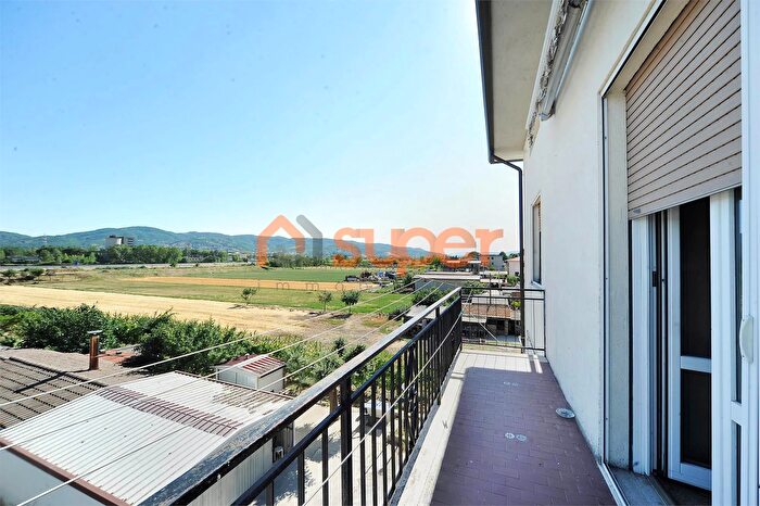 Appartamento quadrilocale in vendita in Vocabolo Acquaiola Piegaro Pg, Piegaro