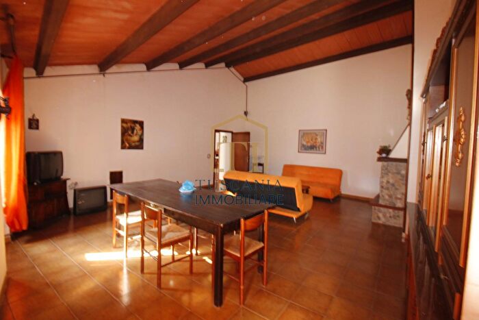 Appartamento con 5 locali in vendita in Monteguidi, Casole DElsa