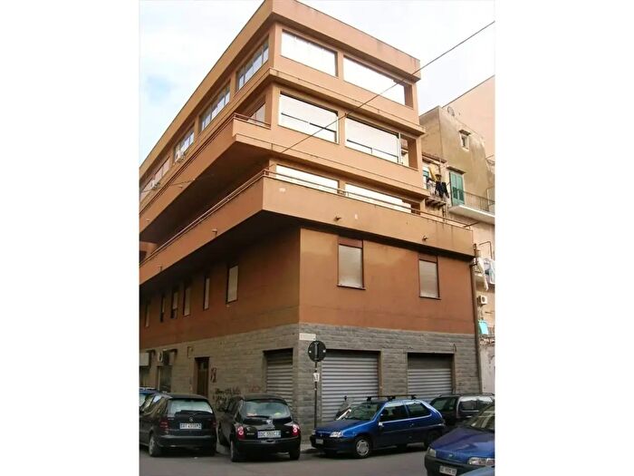 Appartamento con 6 locali in vendita in Via Agostino Todaro, Palermo