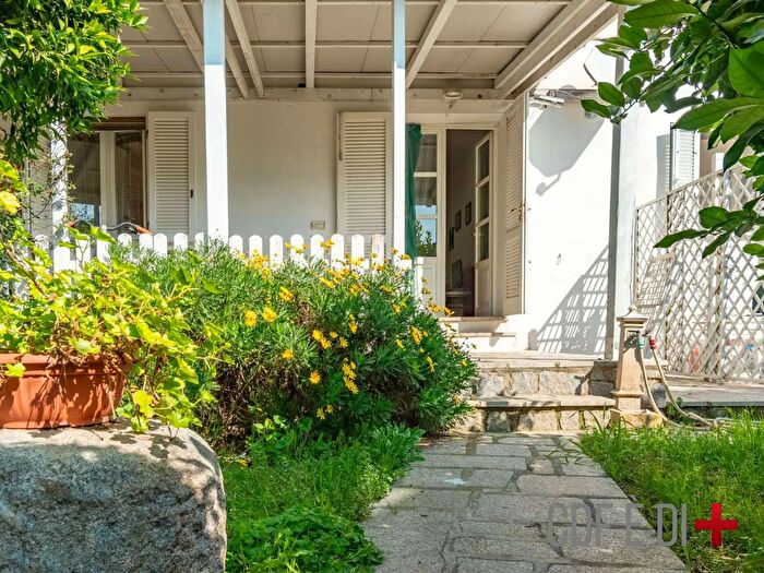 Casa bilocale in vendita in Campo NellElba