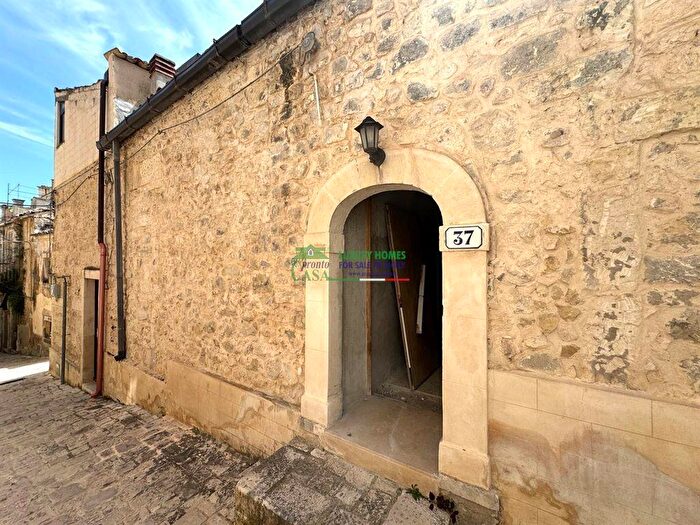 Casa trilocale in vendita in Ragusa