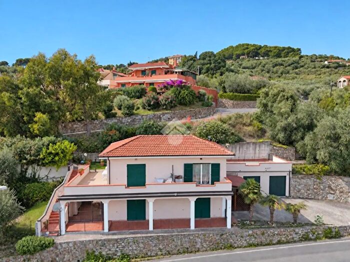 Appartamento monolocale in vendita in Via Provinciale, Costarainera