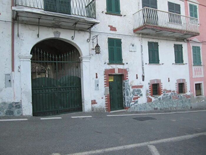 Casa con 5 locali in vendita in Via Prasca, Belforte Monferrato