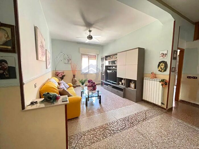Appartamento quadrilocale in vendita in Via Dogana, Torre Annunziata
