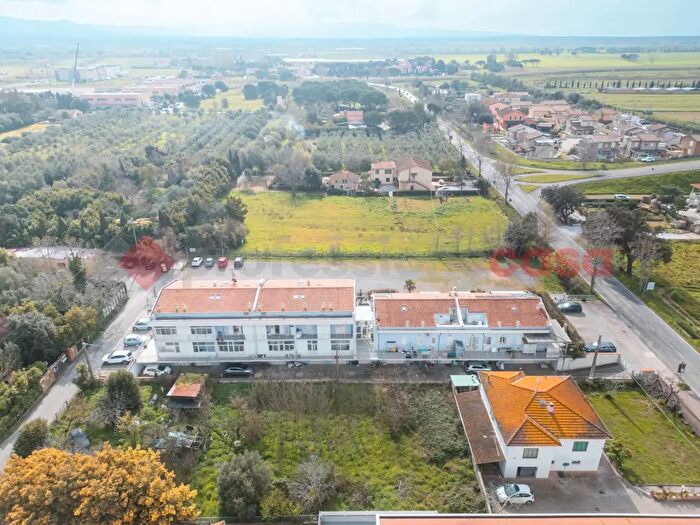 Appartamento trilocale in vendita in Cecina