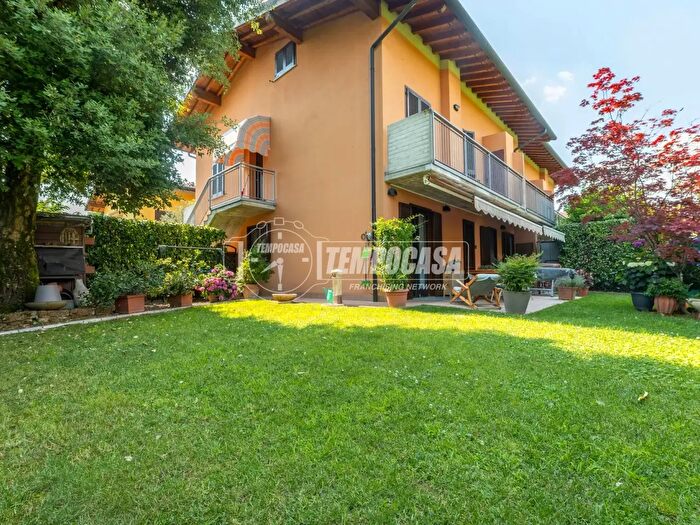Appartamento quadrilocale in vendita in Via Lazzaretto G, Seriate