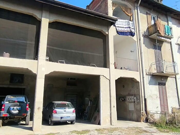 Casa bilocale in vendita in Via Piave, Cirimido