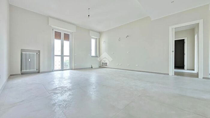 Appartamento quadrilocale in vendita in Viale della Rimembranza, Novi Ligure