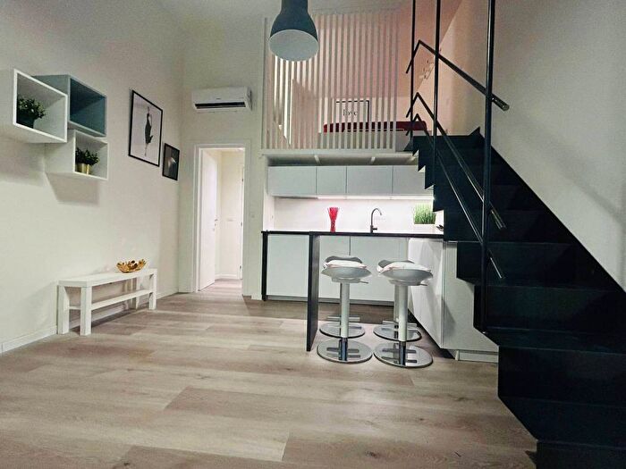 Appartamento bilocale in affitto in Via Ambrogio Binda, Barona, Milano