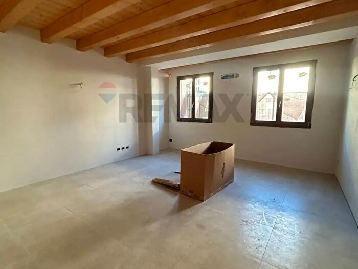 Appartamento trilocale in affitto in Belfiore