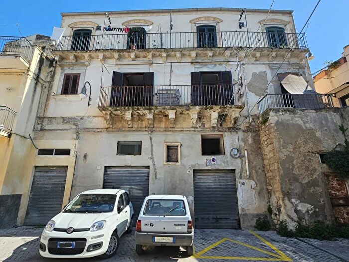 Casa trilocale in vendita in Via Calamezzana, Modica