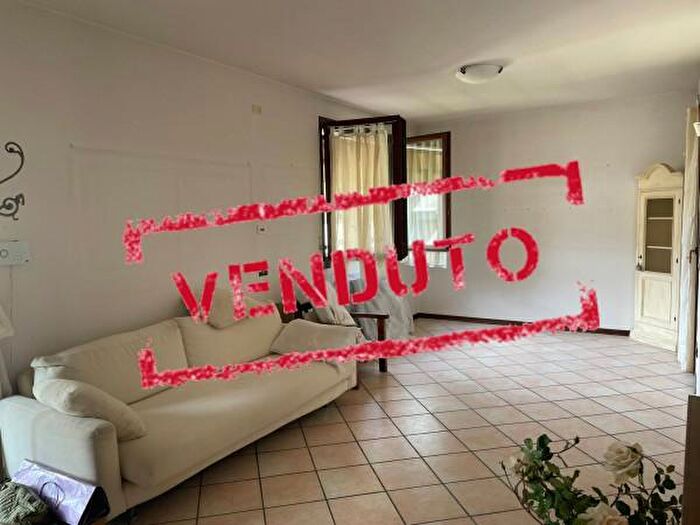 Casa quadrilocale in vendita in Via Rosa Luxemburg, Imola