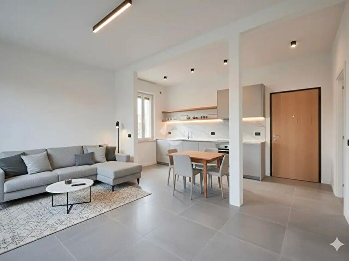 Appartamento trilocale in vendita in Viale Antonio Gramsci, Salsomaggiore Terme